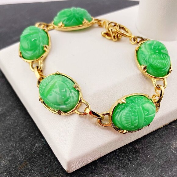 Vintage Jewelry - VINTAGE Gold tone metal and marbled jade green plastic scarab beetle bracelet